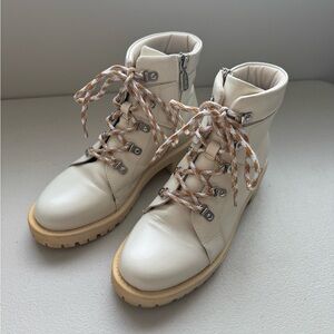 Blondo Cream Lace Up Boots - Waterproof women’s size 6